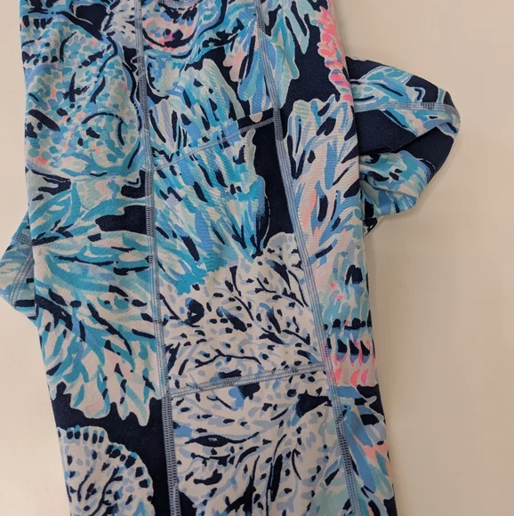 Lilly Pulitzer Blue and Pink Patterned Leggings Party In Paradise Small - Picture 4 of 7